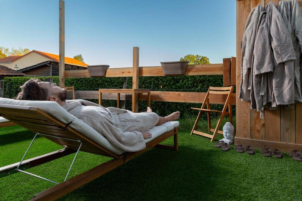 Sejour Bien-Etre Apartment Le Mayet-de-Montagne ภายนอก รูปภาพ